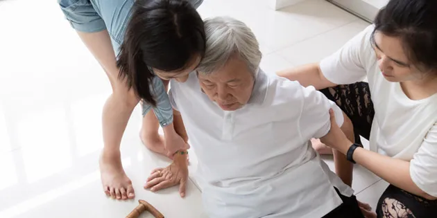 Langkah-Langkah Pertolongan Pertama pada Gejala Stroke - Wawasan Kesehatan Terpercaya