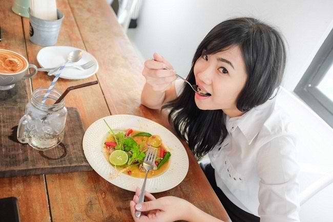 8 Cara Mudah dan Sehat Menambah Nafsu Makan